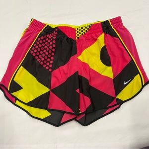 Nike Dri Fit Women’s Medium Shorts